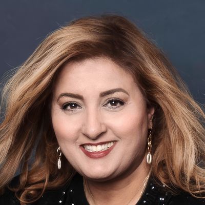 Gabriela Marin Portrait - WU Executive Academy