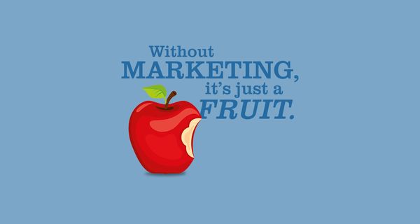 Ein angebissener Apfel ist auf blauem Hintergrund. Der Text auf Deutsch lautet: „Ohne Marketing ist es nur ein Apfel.“ - WU Executive Academy